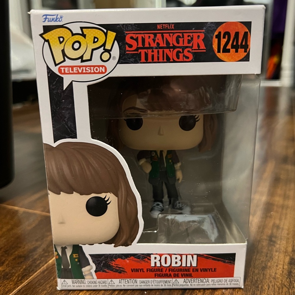Funko Pop! TV: Stranger Things - Robin Vinyl Figure